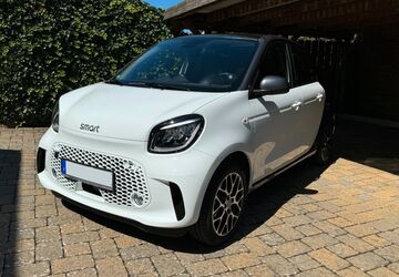 Smart ForFour 43.685 km 9.950 &euro; Wiesbaden 65197