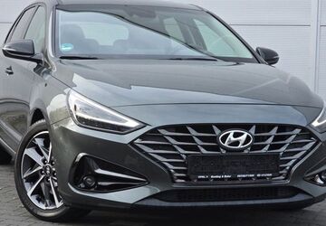 Hyundai i30 61.989 km 15.900 &euro; Wiesbaden 65201