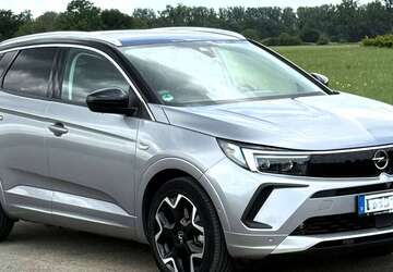 Opel Grandland X 49.600 km 26.900 &euro; Groß-Gerau, Stadt 64521