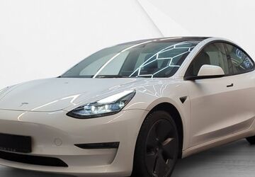 Tesla Model 3 63.302 km 26.445 &euro; Eschborn 65760