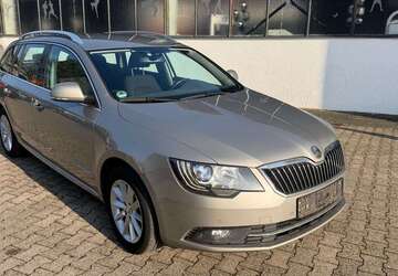 Skoda Superb 261.543 km 5.499 &euro; Wiesbaden 65203