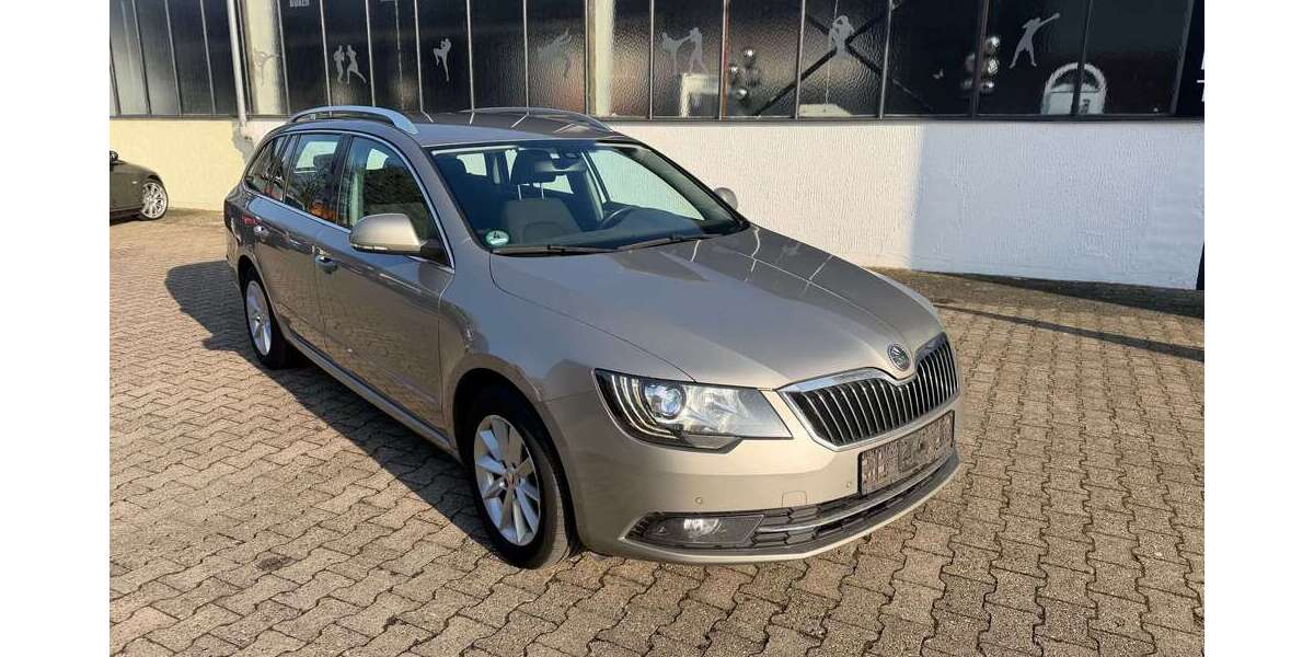 Skoda Superb 261.543 km 5.499 &euro; Wiesbaden 65203