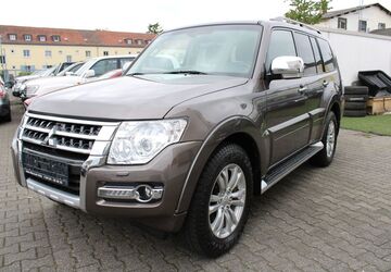 Mitsubishi Pajero 144.000 km 28.999 &euro; Mainz-Kostheim 55246