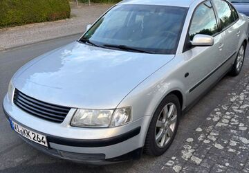 VW Passat 277.000 km 1.200 &euro; Wiesbaden 65203
