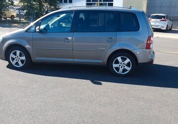 VW Touran 110.920 km 8.650 &euro; Kronberg 61476
