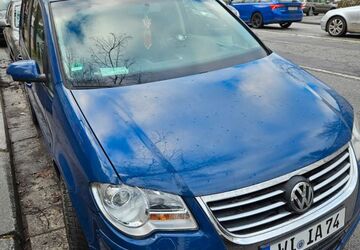 VW Touran 270.000 km 2.499 &euro; Wiesbaden 65197