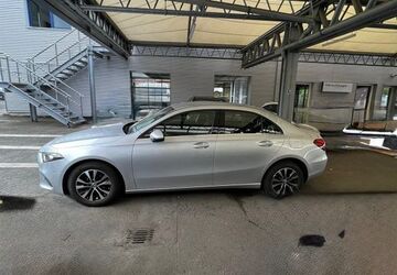 Mercedes-Benz A 180 83.000 km 20.000 &euro; Wiesbaden 65187