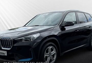 BMW iX1 66.276 km 29.888 &euro; Rüsselsheim 65428