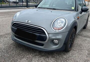 Mini ONE 163.000 km 8.400 &euro; Wiesbaden 55246