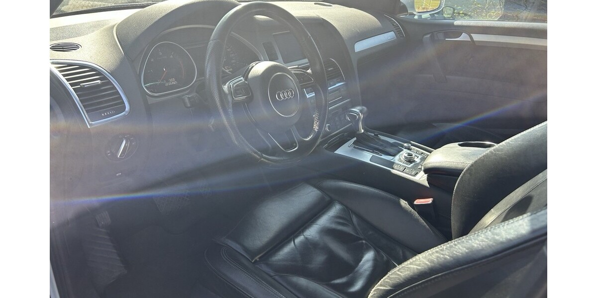 Audi Q 7 186.000 km 22.900 &euro; Wiesbaden 65183