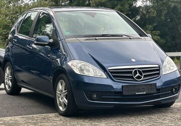 Mercedes-Benz A 180 248.000 km 2.490 &euro; Wiesbaden 65201