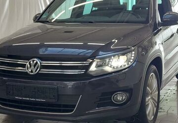 VW Tiguan 155.000 km 13.900 &euro; Schlangenbad 65388