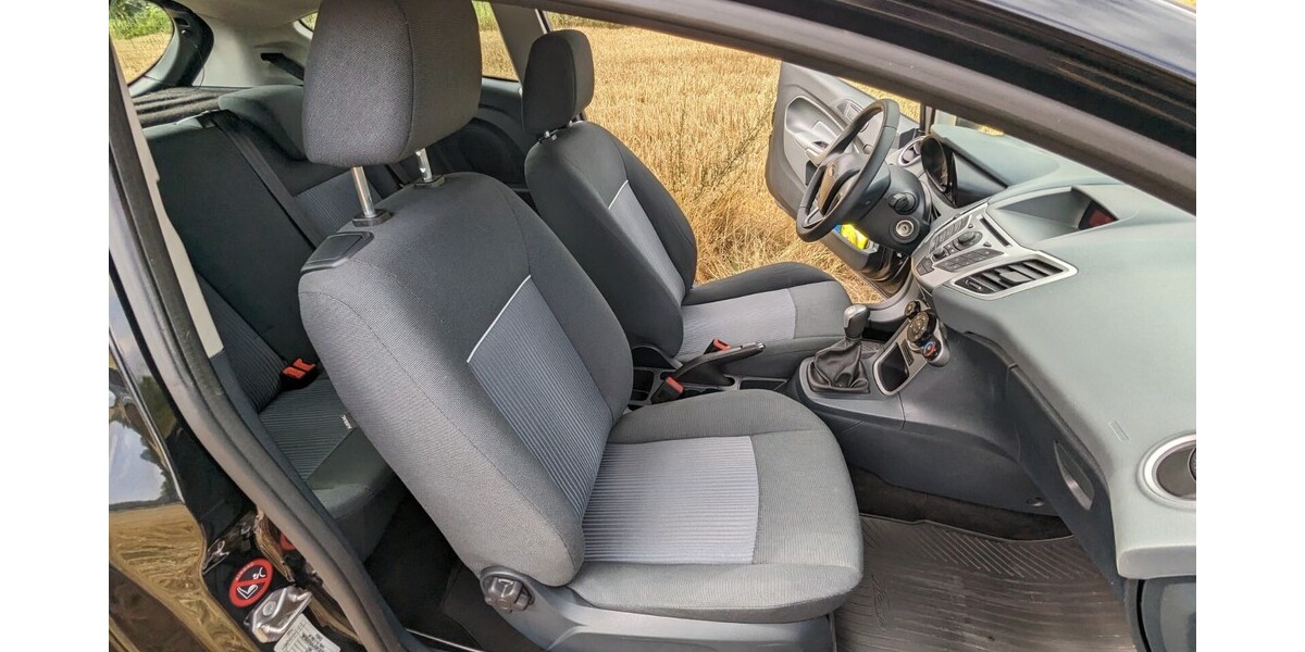 Ford Fiesta 65.530 km 5.300 &euro; Wiesbaden 65183