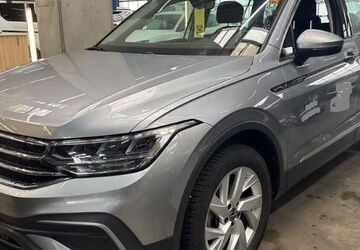 VW Tiguan Allspace 24.103 km 32.480 &euro; Rüsselsheim 65428