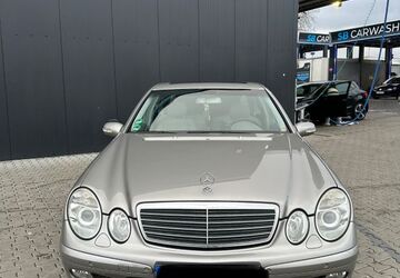 Mercedes-Benz E 200 235.000 km 2.690 &euro; Wiesbaden 65207