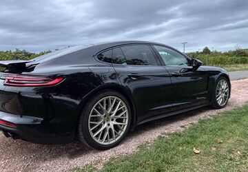 Porsche Panamera 133.000 km 55.600 &euro; Wiesbaden 65201