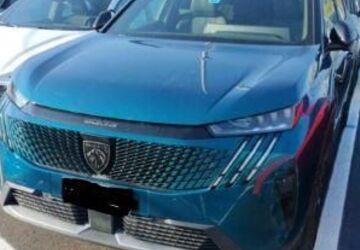 Peugeot 5008 11.649 km 28.580 &euro; Rüsselsheim 65428