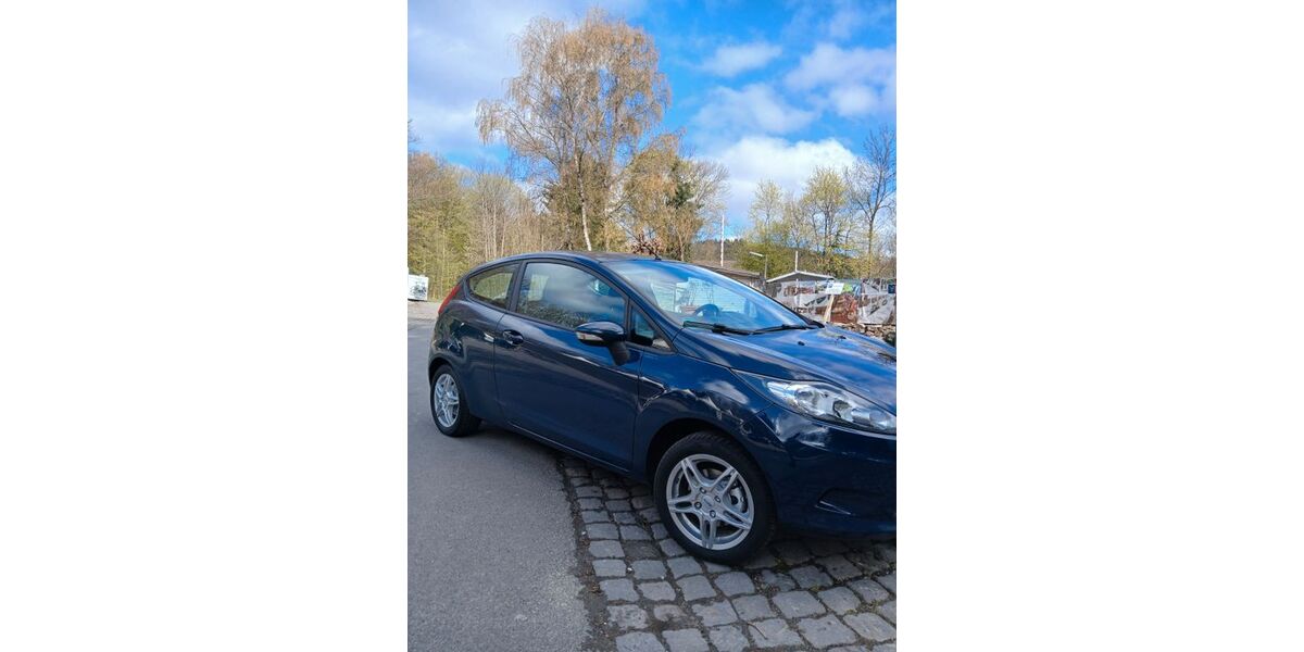 Ford Fiesta 156.800 km 3.999 &euro; Wiesbaden 65197