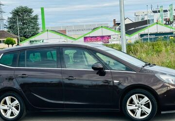 Opel Zafira Tourer 119.650 km 12.900 &euro; Kriftel 65830