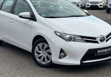 Toyota Auris 160.000 km 6.990 &euro; Wiesbaden 65201