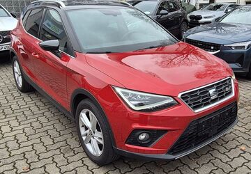 Seat Arona 54.670 km 17.800 &euro; Wiesbaden 65187