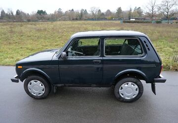 Lada Niva 42.200 km 13.990 &euro; Wiesbaden 65195