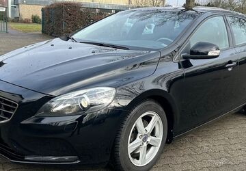 Volvo V40 120.000 km 8.666 &euro; Rüsselsheim 65428