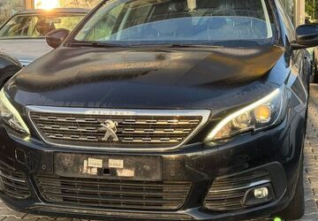 Peugeot 308 107.101 km 10.490 &euro; Mainz 55128