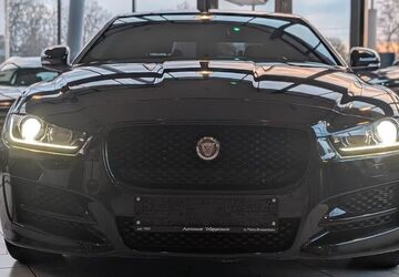 Jaguar XE 126.200 km 17.390 &euro; Mainz 55128