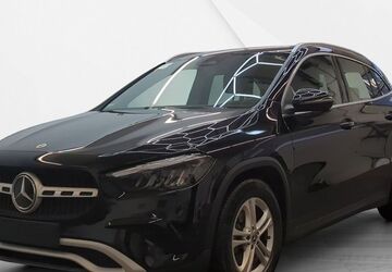 Mercedes-Benz GLA 200 12.567 km 35.688 &euro; Eschborn 65760
