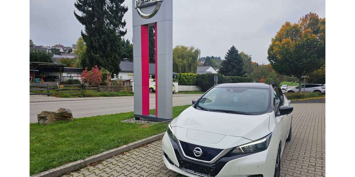 Nissan Leaf 26.802 km 14.750 &euro; Schlangenbad-Bärstadt 65388