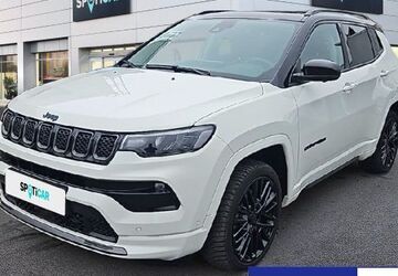 Jeep Compass 33.860 km 28.980 &euro; Wiesbaden 65203