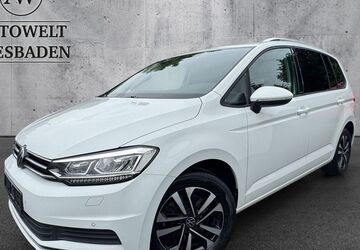 VW Touran 142.450 km 17.900 &euro; Mainz- Kastel 55252
