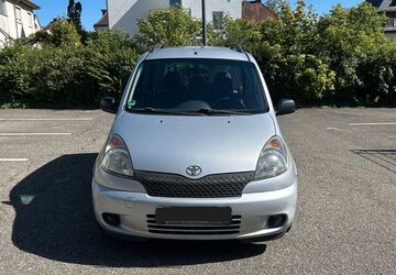 Toyota Verso 239.000 km 2.800 &euro; Wiesbaden 65195