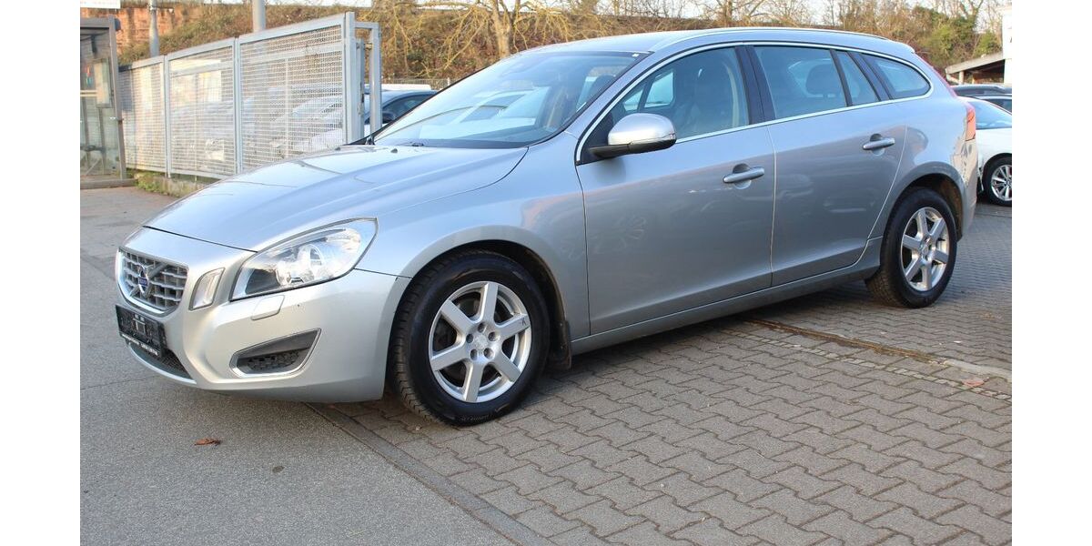 Volvo V60 170.000 km 7.900 &euro; Mainz-Kastel 55252
