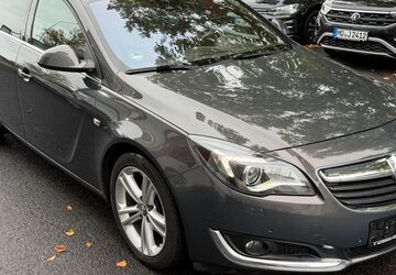 Opel Insignia 216.000 km 8.999 &euro; Wiesbaden 65203