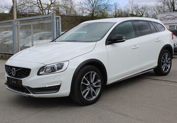 Volvo V60 Cross Country 170.000 km 14.900 &euro; Mainz-Kastel 55252