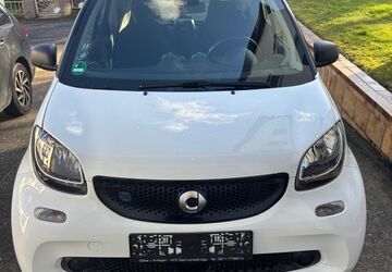 Smart ForTwo 56.900 km 8.599 &euro; Wiesbaden 65189