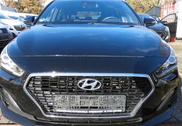 Hyundai i30 219.000 km 7.190 &euro; Mainz-Kastel 55252
