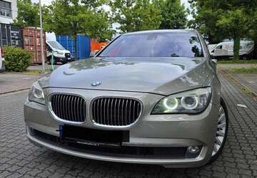 BMW 740 239.000 km 8.499 &euro; Rüsselsheim am Main 65428