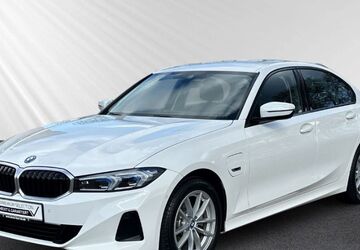 BMW 330 63.929 km 31.988 &euro; Wiesbaden 65203