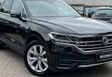 VW Touareg 300.000 km 27.300 &euro; Wiesbaden 65201