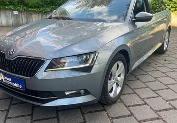 Skoda Superb 193.500 km 10.600 &euro; Wiesbaden 65197