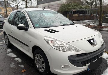 Peugeot 206 80.500 km 3.400 &euro; Wiesbaden 65185