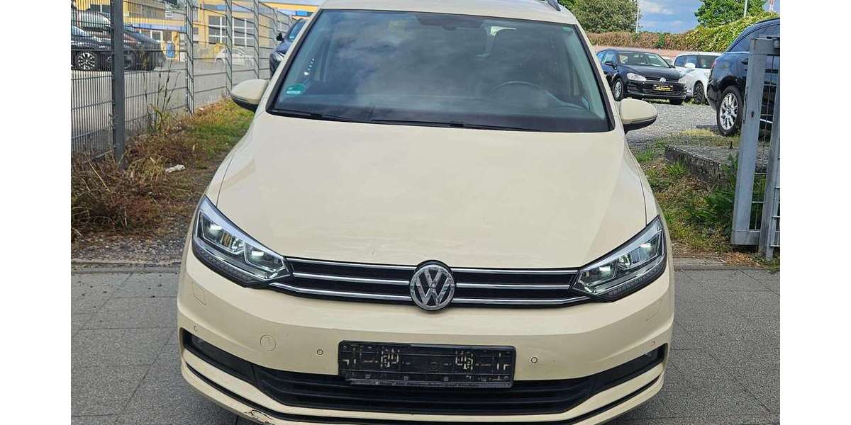 VW Touran 370.000 km 5.799 &euro; Mainz-Kastel 55252