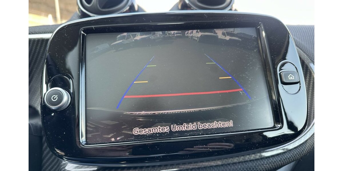 Smart EQ fortwo electric drive EQ LED Kamera Glasdach Ex 23.272 km 13.900 &euro; Mainz 55122