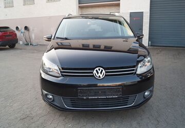 VW Touran 193.921 km 8.890 &euro; Ingelheim 55218
