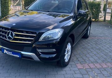 Mercedes-Benz ML 350 362.500 km 10.800 &euro; Wiesbaden 65197