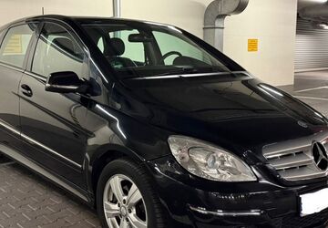 Mercedes-Benz B 180 102.850 km 5.900 &euro; Mainz 55129
