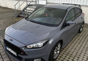 Ford Focus 132.000 km 15.000 &euro; Rüsselsheim Am Main 65428